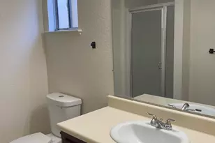 12473 Georgia Ln, Madera, CA 93637 - Photo 9