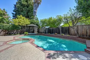 9 Bliss River Ct, Sacramento, CA 95831 - Photo 7