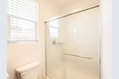 8434 Stellata Lane, Elk Grove, CA 95758 - Photo 15