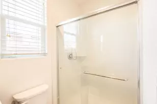 8434 Stellata Ln, Elk Grove, CA 95758 - Photo 15