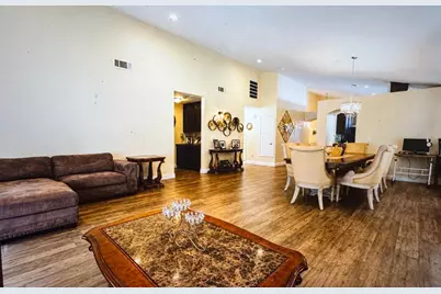 5795 Caribbean Circle, Stockton, CA 95210 - Photo 5