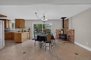8986 Mooney Rd, Elk Grove, CA 95624 - Photo 21