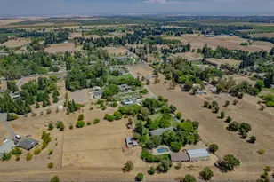 8986 Mooney Rd, Elk Grove, CA 95624 - Photo 87