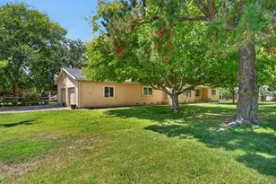 8986 Mooney Rd, Elk Grove, CA 95624 - Photo 13