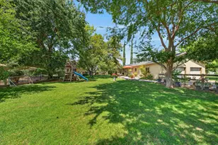 8986 Mooney Rd, Elk Grove, CA 95624 - Photo 67