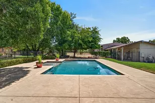 8986 Mooney Rd, Elk Grove, CA 95624 - Photo 57