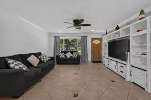 8986 Mooney Rd, Elk Grove, CA 95624 - Photo 17