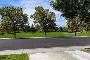 1039 Lambdin St, Manteca, CA 95336 - Photo 49