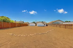 13361 Bentley St, Waterford, CA 95386 - Photo 31