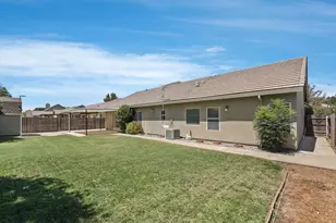 954 Stampede Trail, Galt, CA 95632 - Photo 35
