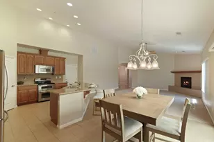 954 Stampede Trail, Galt, CA 95632 - Photo 9