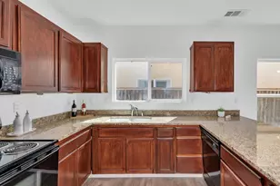 2913 Las Flores Cir, Los Banos, CA 93635 - Photo 17