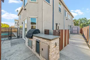 6517 Vilamoura Way, Elk Grove, CA 95757 - Photo 45