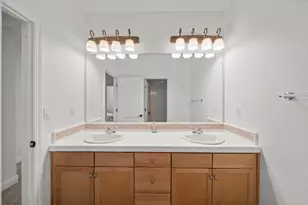 6517 Vilamoura Way, Elk Grove, CA 95757 - Photo 75