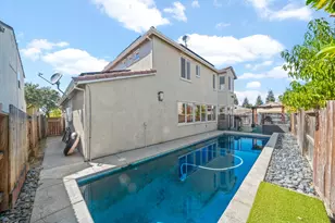 6517 Vilamoura Way, Elk Grove, CA 95757 - Photo 39