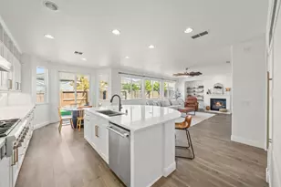 6517 Vilamoura Way, Elk Grove, CA 95757 - Photo 31