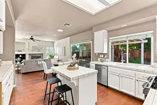 8784 Hawkesbury Ct, Elk Grove, CA 95624 - Photo 9