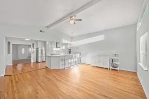 2651 Hawthorne St, Sacramento, CA 95815 - Photo 29