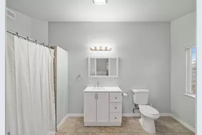 2651 Hawthorne Street, Sacramento, CA 95815 - Photo 39