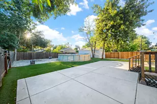 2651 Hawthorne St, Sacramento, CA 95815 - Photo 11