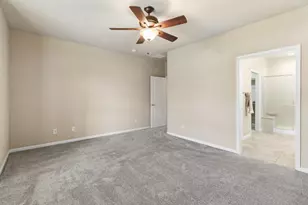 9880 Sunderland Way, Elk Grove, CA 95757 - Photo 17
