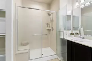9880 Sunderland Way, Elk Grove, CA 95757 - Photo 19