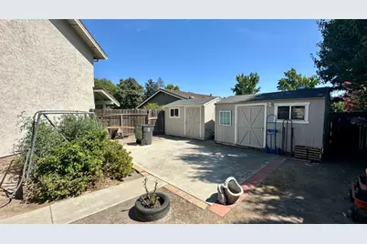 9845 Sleepy Hollow Court, Stockton, CA 95209 - Photo 55