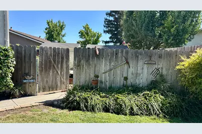 9845 Sleepy Hollow Court, Stockton, CA 95209 - Photo 53
