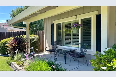 9845 Sleepy Hollow Court, Stockton, CA 95209 - Photo 5