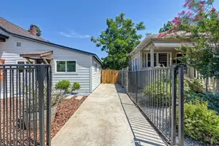 3307 37th St, Sacramento, CA 95817 - Photo 3