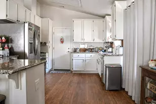 1013 Bay Terrace Ct, Galt, CA 95632 - Photo 9