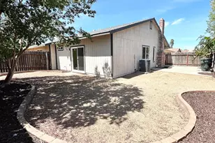 8598 Danridge Dr, Sacramento, CA 95828 - Photo 15