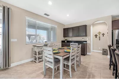 3387 W Kamm Avenue, Dinuba, CA 93618 - Photo 11