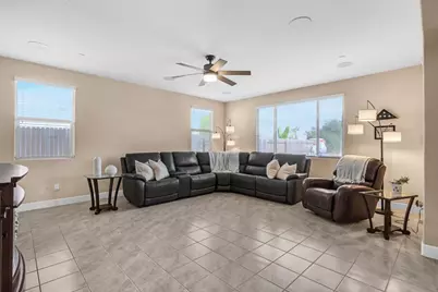 3387 W Kamm Avenue, Dinuba, CA 93618 - Photo 7