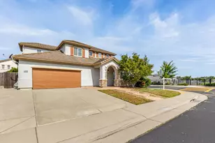 10272 Beckley Way, Elk Grove, CA 95757 - Photo 3