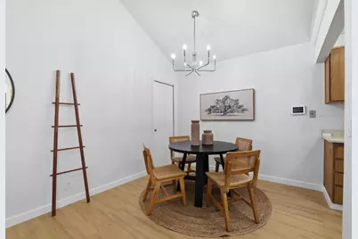 7020 Peevey Court, Sacramento, CA 95823 - Photo 17