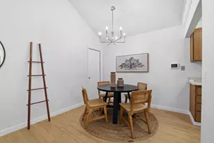 7020 Peevey Ct, Sacramento, CA 95823 - Photo 17