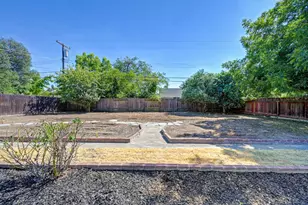4720 Loch Lomond Dr, Carmichael, CA 95608 - Photo 43