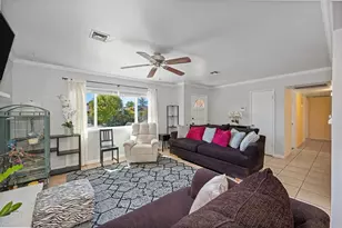 7104 Rimrock Dr, Sacramento, CA 95828 - Photo 9