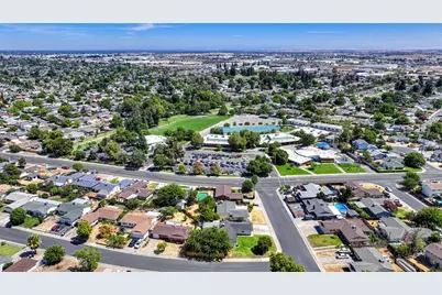 7104 Rimrock Drive, Sacramento, CA 95828 - Photo 31