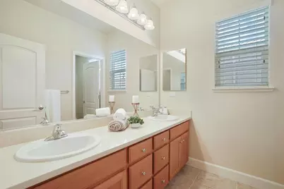 566 W Bonaventure Avenue, Mountain House, CA 95391 - Photo 27