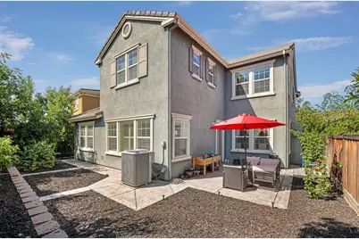 566 W Bonaventure Avenue, Mountain House, CA 95391 - Photo 35