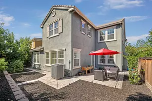 566 W Bonaventure Ave, Mountain House, CA 95391 - Photo 35