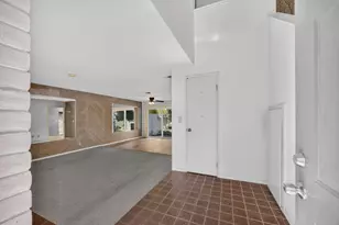 583 Leeward Way, Sacramento, CA 95831 - Photo 5