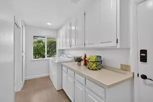 2 Dumfries Ct, Sacramento, CA 95831 - Photo 31