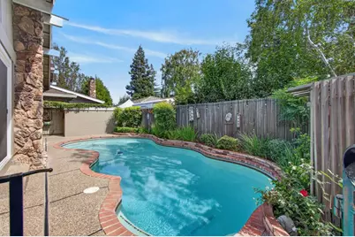 2 Dumfries Court, Sacramento, CA 95831 - Photo 63