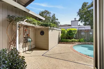 2 Dumfries Court, Sacramento, CA 95831 - Photo 57