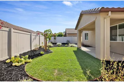 1395 Chestnut Hill Drive, Manteca, CA 95336 - Photo 39