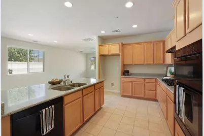 1395 Chestnut Hill Drive, Manteca, CA 95336 - Photo 5