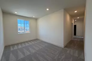5860 Placer Dr, Tracy, CA 95377 - Photo 13